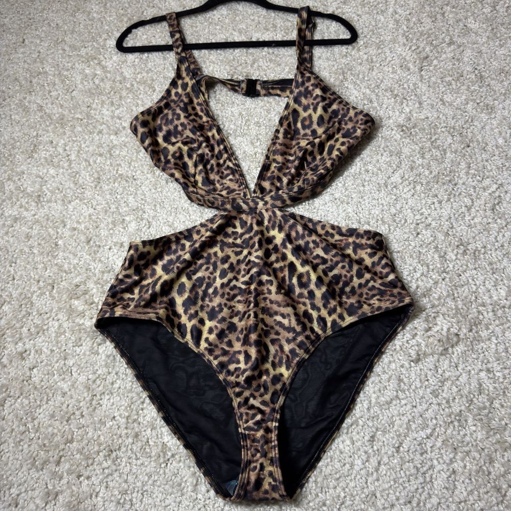 Wolf & Whistle Swimsuit Women's 16‎ One Piece  Animal Print Cutout